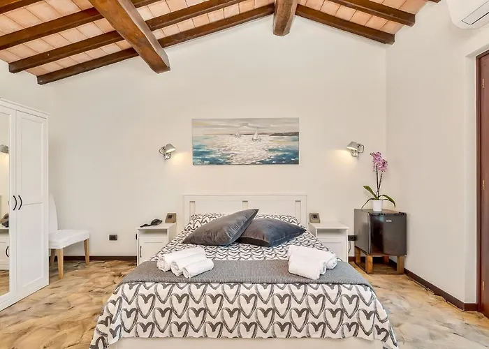 Hotel La Pietra Restaurant