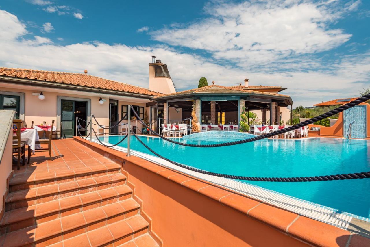 La Pietra Restaurant