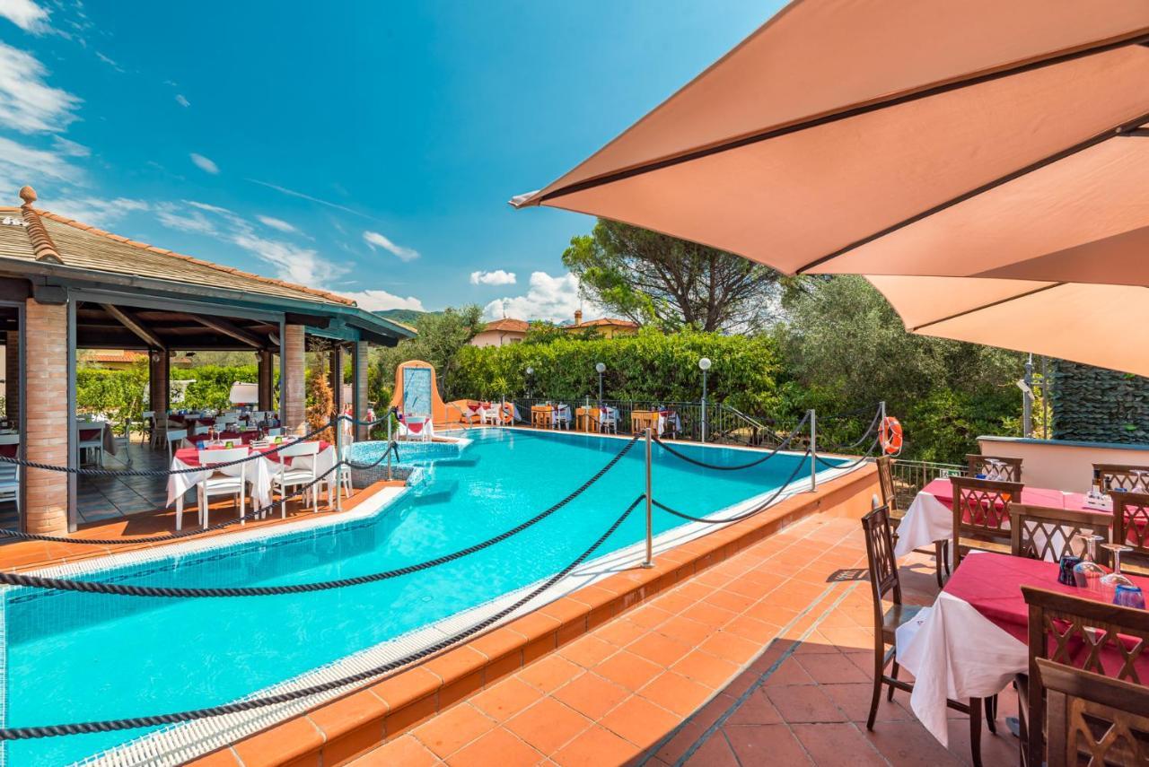 La Pietra Restaurant Hotel Fosdinovo