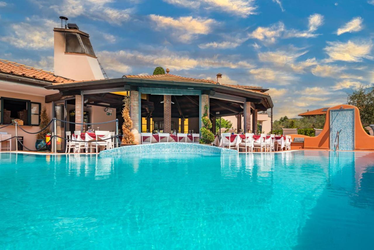 La Pietra Restaurant Hotel Fosdinovo
