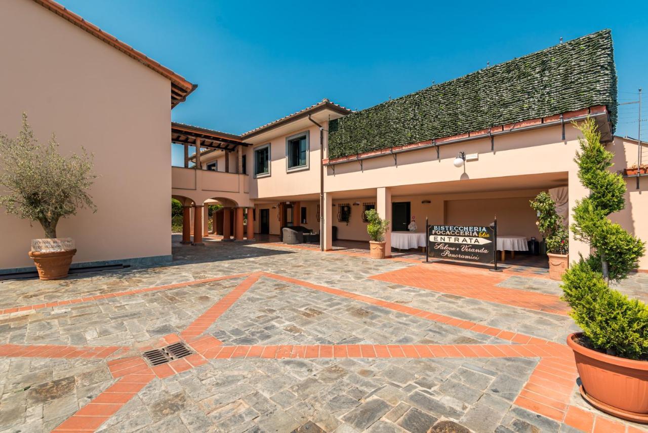 Hotel La Pietra Restaurant 3*